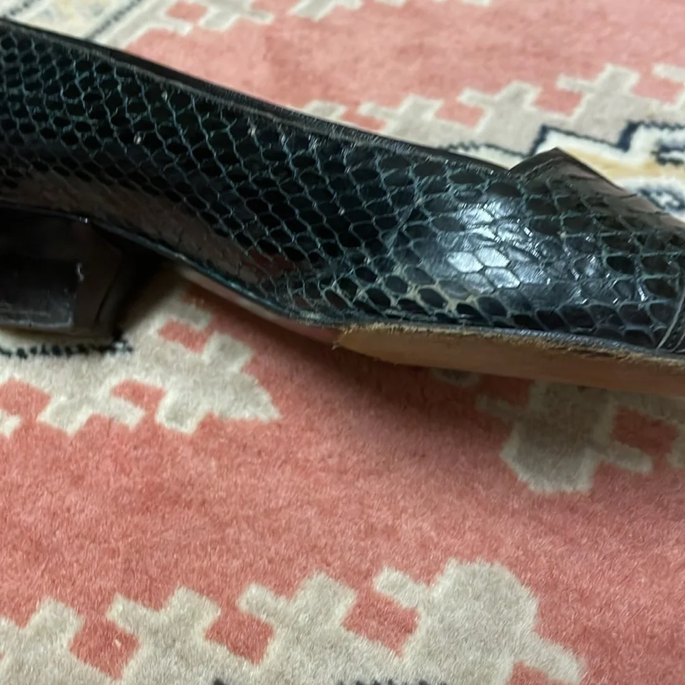 Lanvin Women’s Black Low Heel Snake Skin Design Shoe size 6 1/2